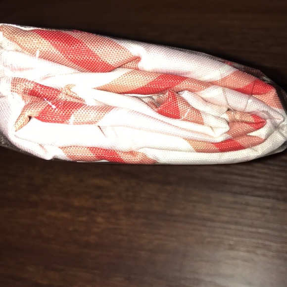 Sewing Down South Cooking Apron in Perfectly Plaid NEW - Picture 3 of 7